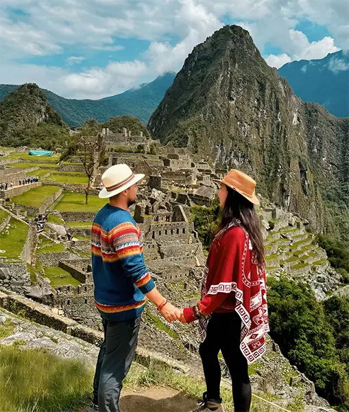 Sacred Valley & Machu Picchu Tour – 2 Days | Pisac, Maras, Moray & Ollantaytambo